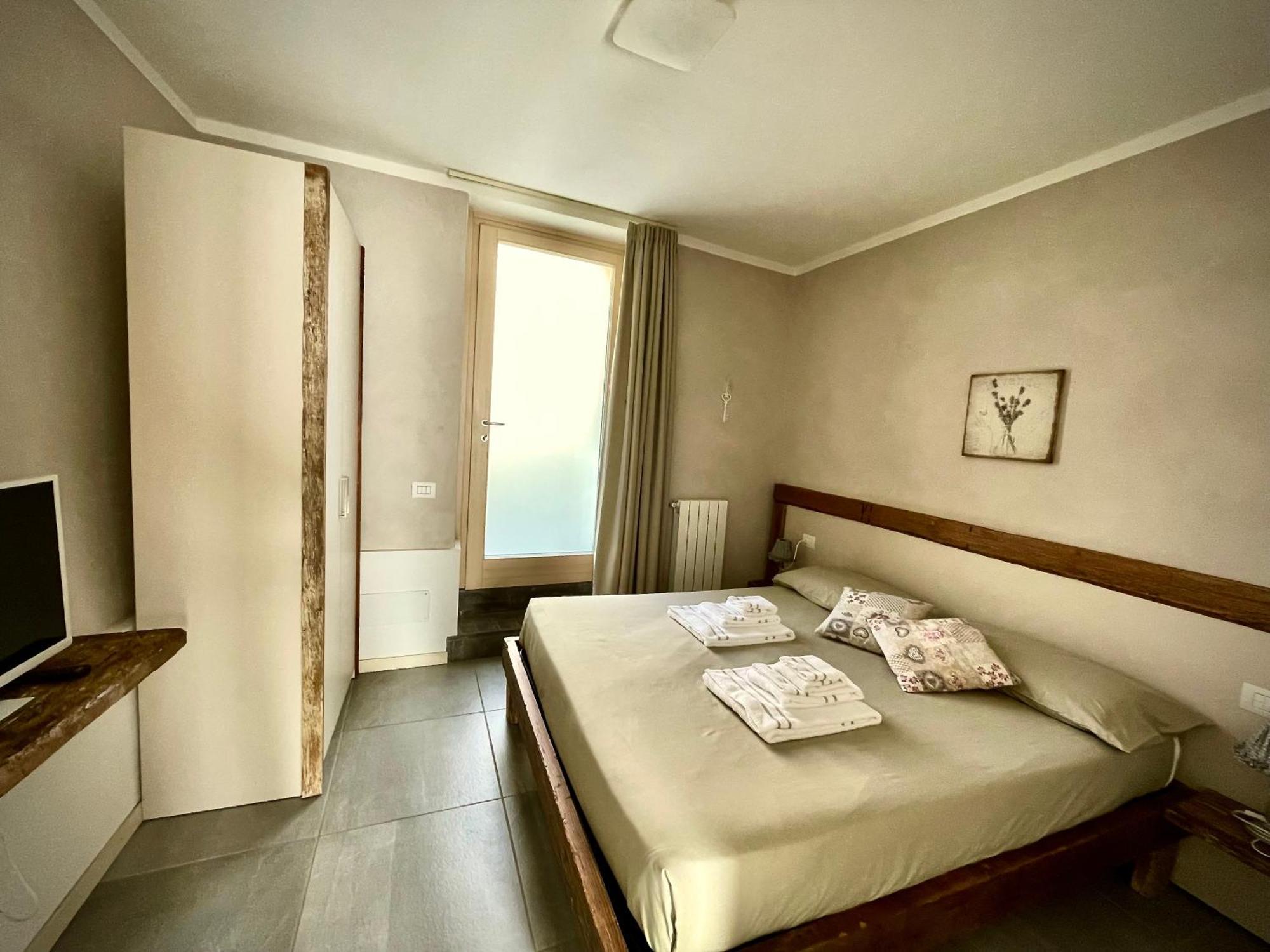 Villa Fontanelle Gardapartments ポルペナッツェ・デル・ガルダ エクステリア 写真