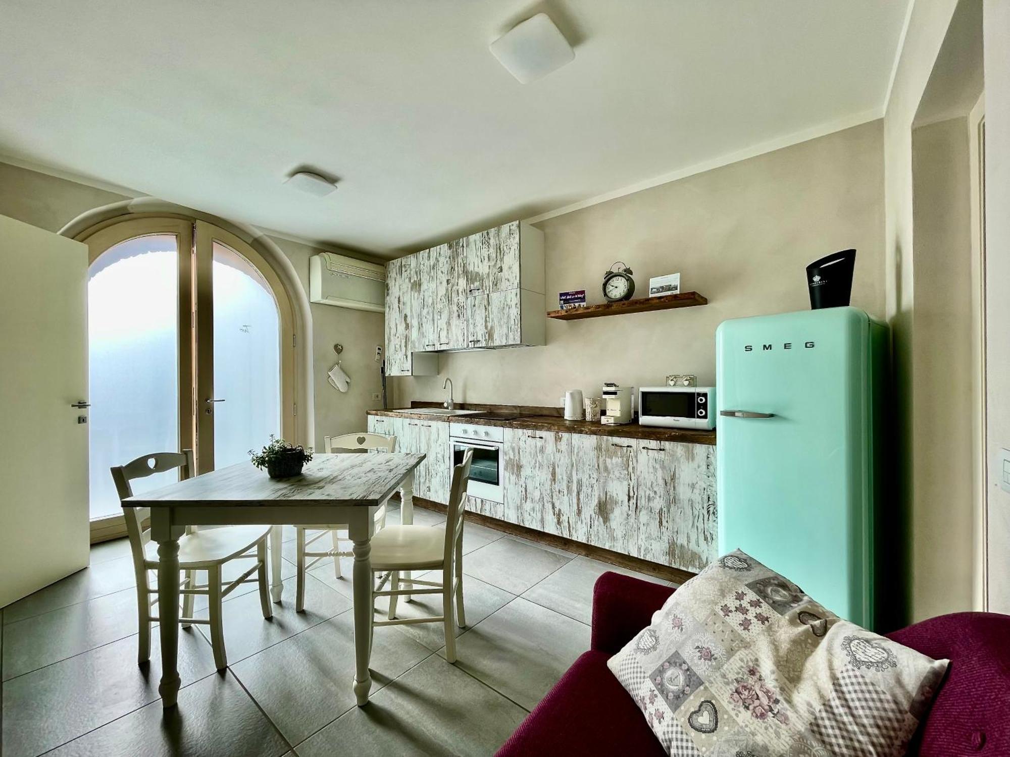 Villa Fontanelle Gardapartments ポルペナッツェ・デル・ガルダ エクステリア 写真