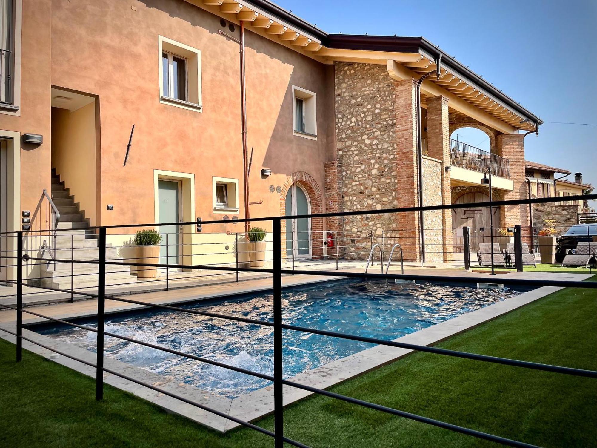 Villa Fontanelle Gardapartments ポルペナッツェ・デル・ガルダ エクステリア 写真