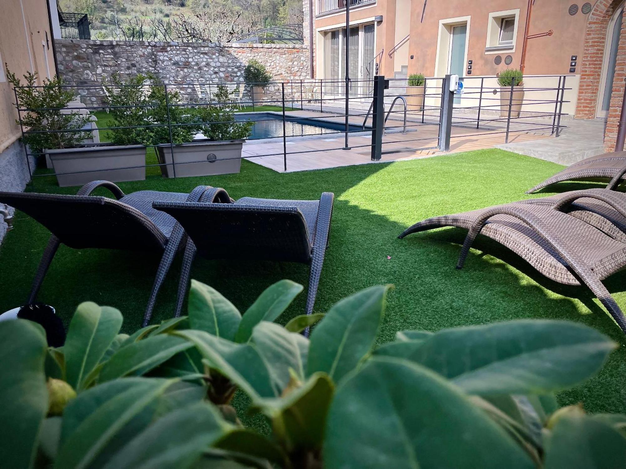 Villa Fontanelle Gardapartments ポルペナッツェ・デル・ガルダ エクステリア 写真